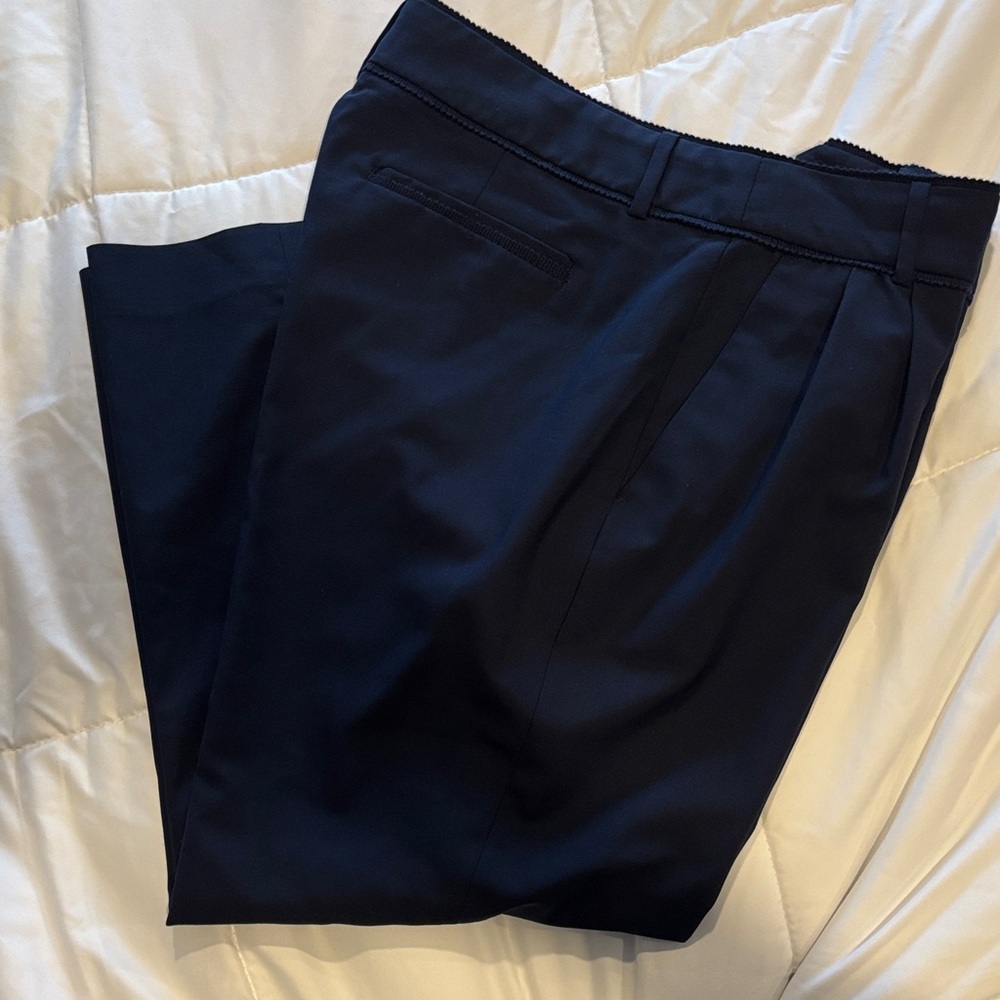 J Crew Woman’s Cropped Navy Pants